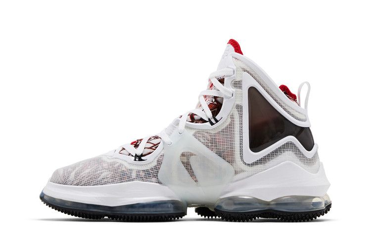 Nike LeBron 19 'Sketch'