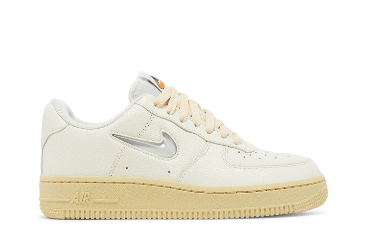 Nike Wmns Air Force 1 '07 LX 'Coconut Milk'