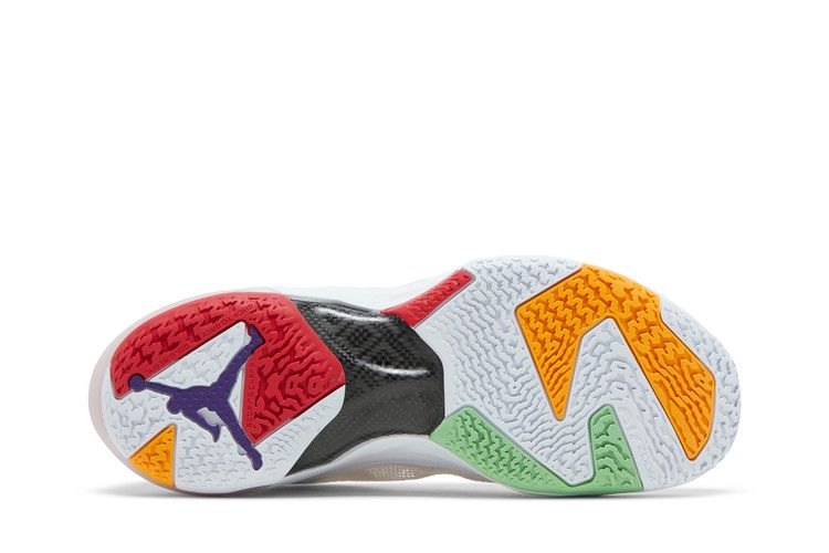 Air Jordan 37 'Hare'