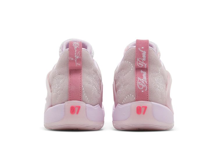 Nike KD 15 NRG 'Aunt Pearl'