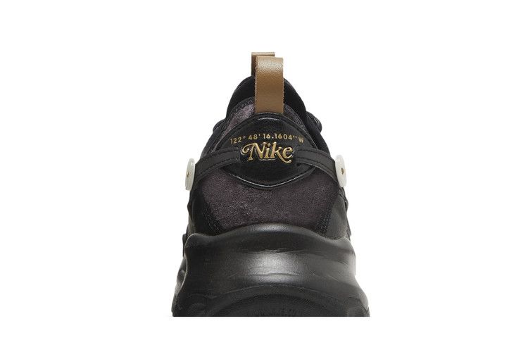 Nike Wmns TC 7900 'Bling'