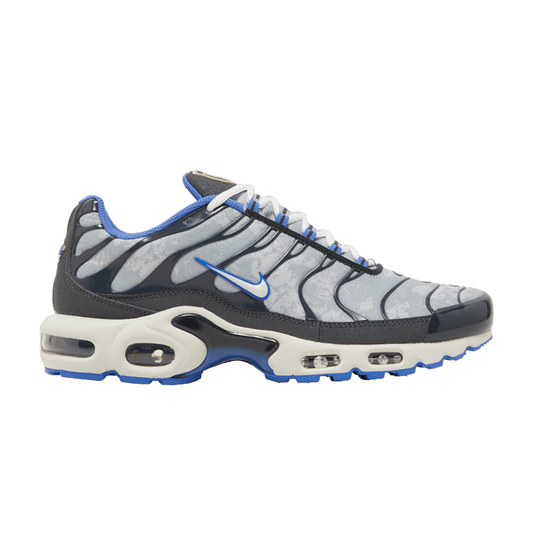 Nike Air Max Plus SE 'Social FC'