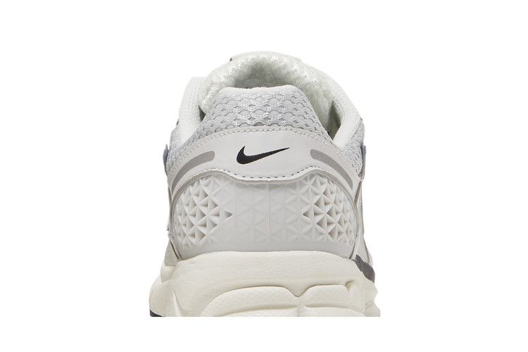Nike Wmns Air Zoom Vomero 5 'Photon Dust Metallic Silver'