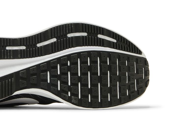 Nike Run Swift 3 'Black White'