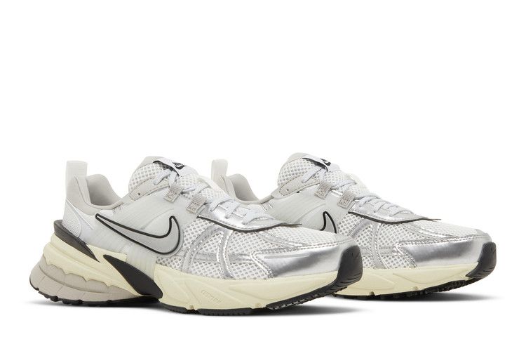 Nike Wmns V2K Run 'Summit White' — Summit White/Pure Platinum/Light Iron Ore/Metallic Silver