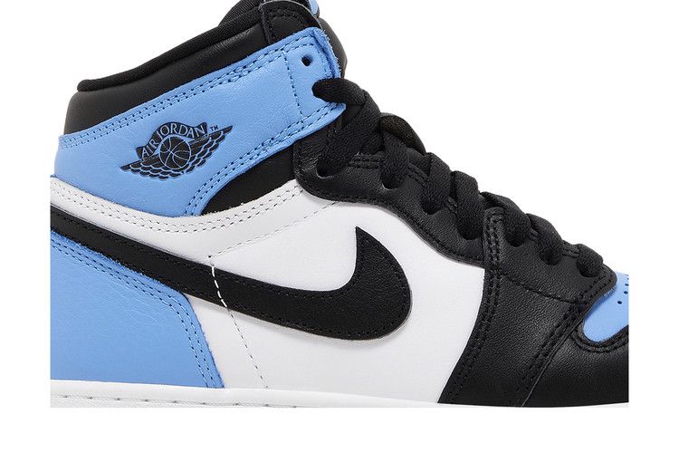 Air Jordan 1 Retro High OG GS 'UNC Toe'