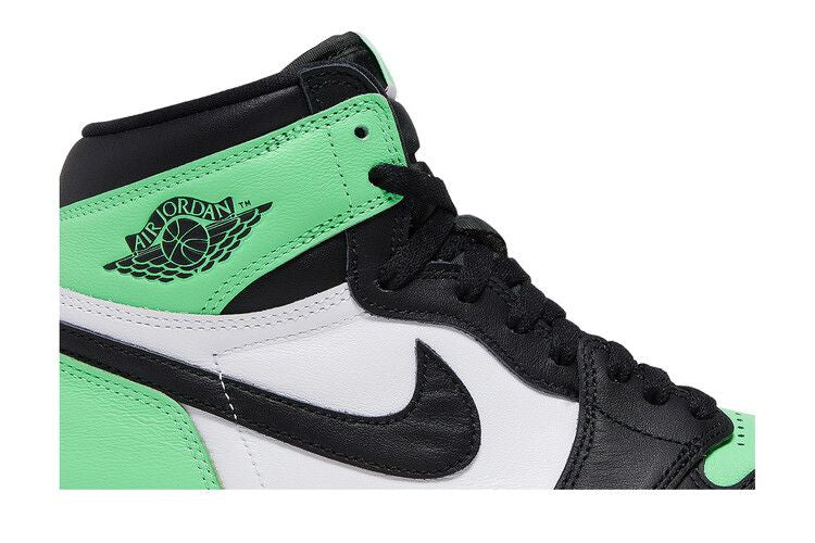 Air Jordan 1 Retro High OG 'Green Glow'