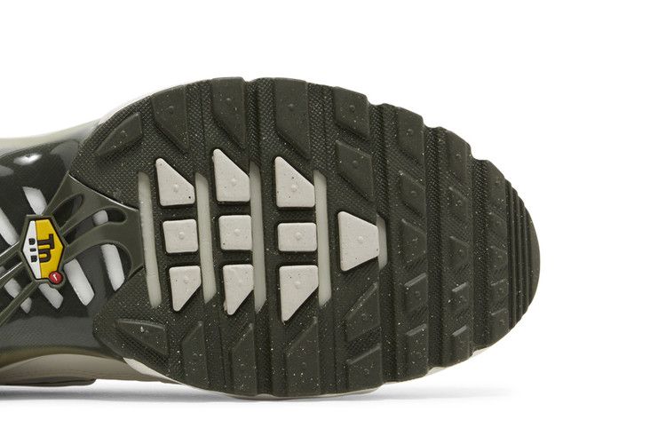 Nike Air Max Plus 'Phantom Neutral Olive'
