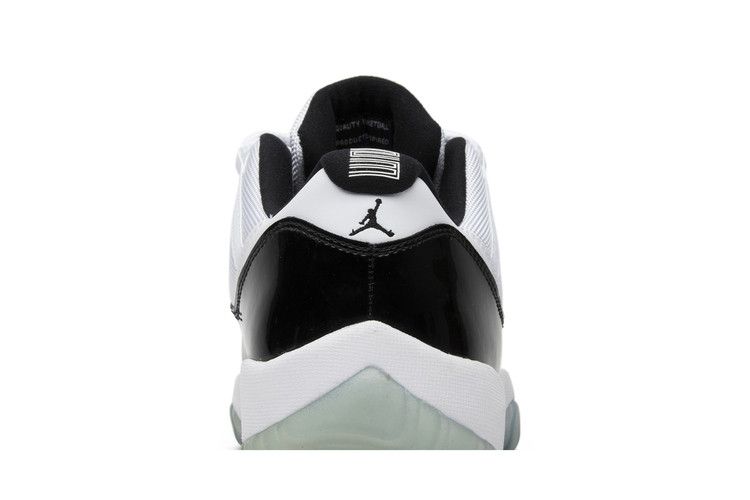 Air Jordan 11 Retro Low 'Concord'
