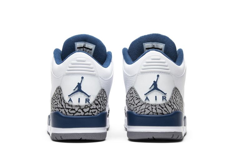 Air Jordan 3 Retro 'True Blue' 2011