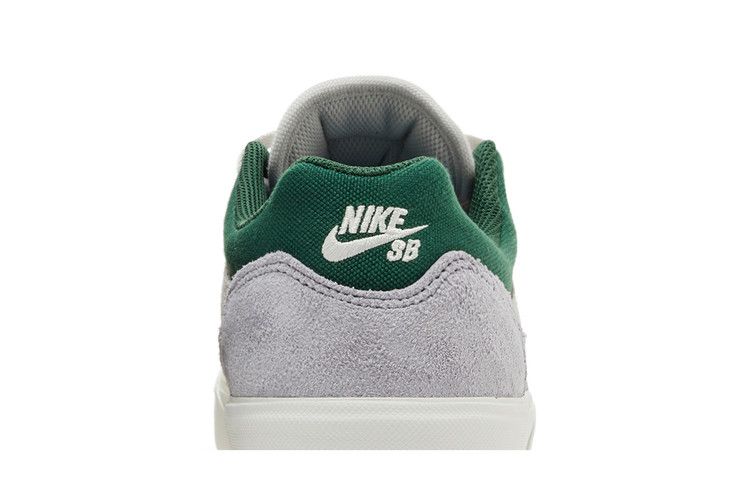 Nike Malor SB 'Platinum Tint Fir'