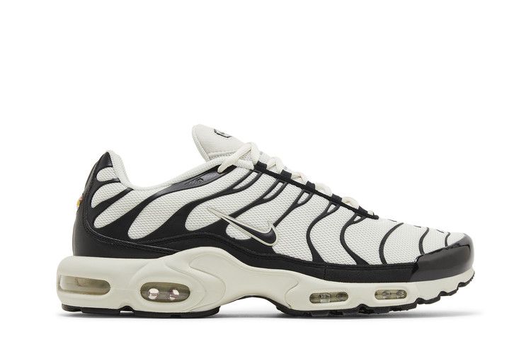 Nike Air Max Plus Essential 'Panda'