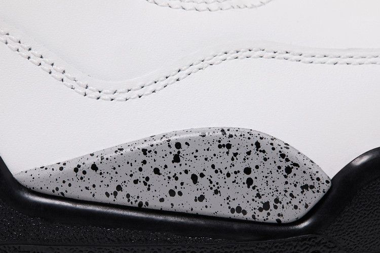 Air Jordan 4 Retro OG 'White Cement' 2025