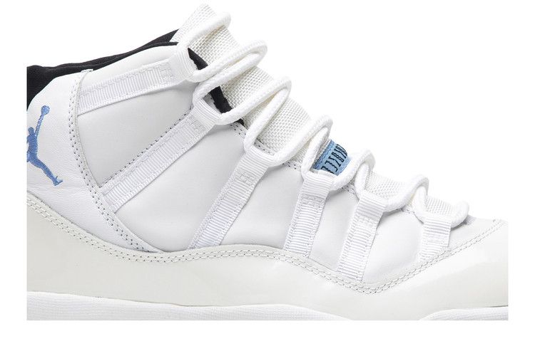 Air Jordan 11 Retro 'Columbia' 2001