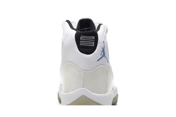 Air Jordan 11 Retro 'Columbia' 2001