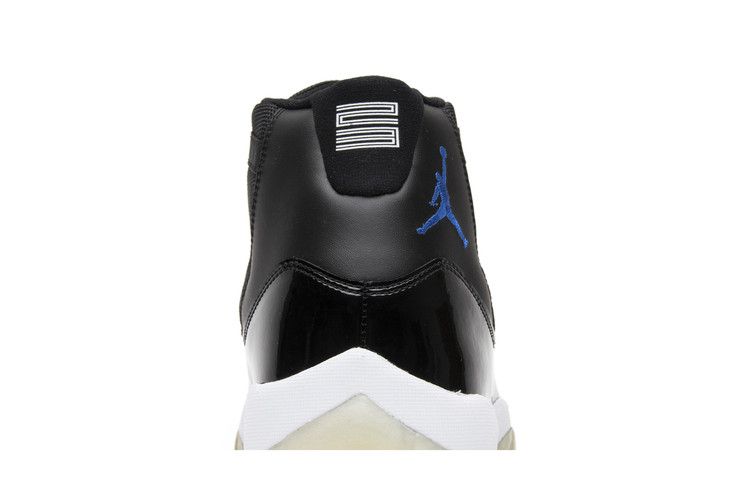 Air Jordan 11 Retro 'Space Jam' 2009