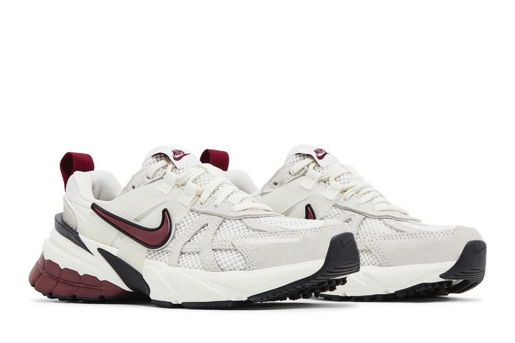 Nike Wmns V2K Run SE 'White Black Team Red'
