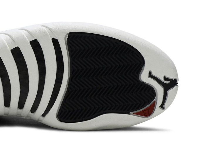 Air Jordan 12 Retro 'Playoff' 2004