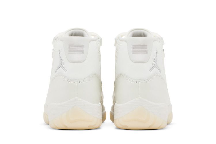 Wmns Air Jordan 11 Retro 'Pearl / Grand Finale'