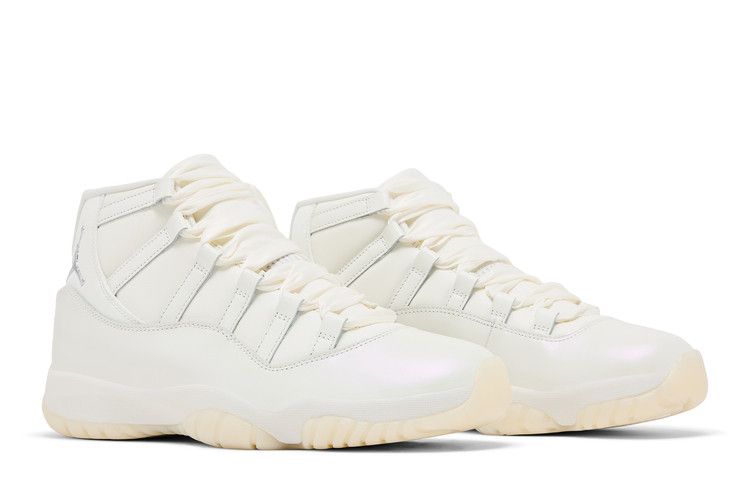 Wmns Air Jordan 11 Retro 'Pearl / Grand Finale'