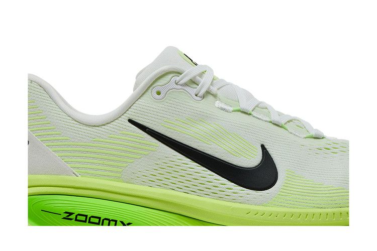 Nike Vomero 18 'Electric Green'