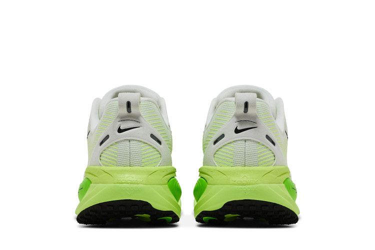 Nike Vomero 18 'Electric Green'