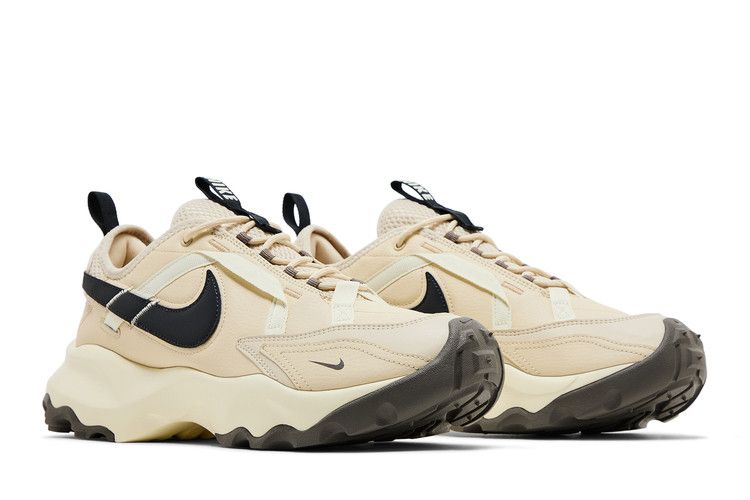 Nike Wmns TC 7900 'Beach Off Noir'