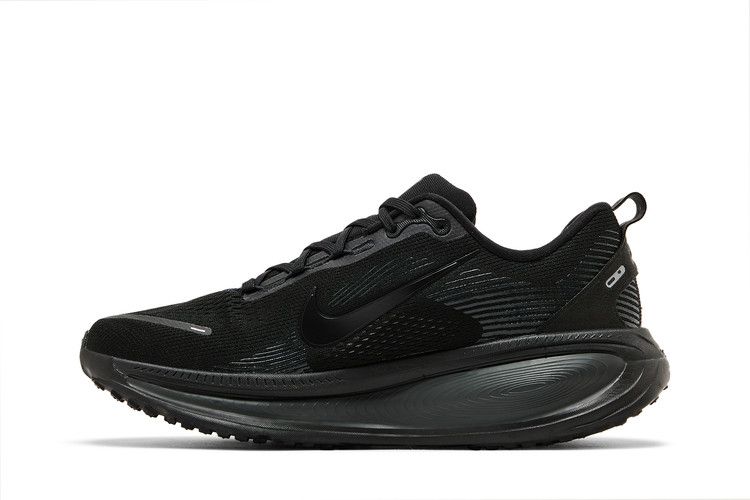 Nike Vomero 18 'Triple Black'