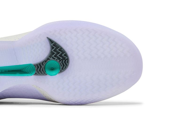 Titan x Nike Wmns Sabrina 2 'Make Space'
