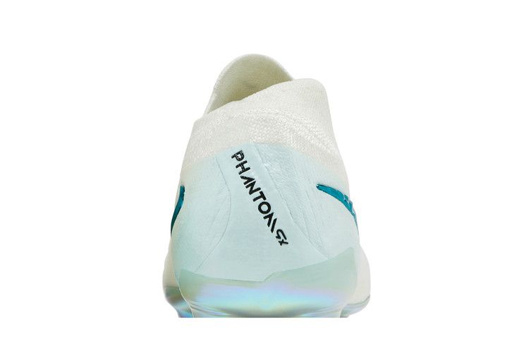 Nike Phantom GX 2 Elite LV8 FG 'Chromatic Pack'