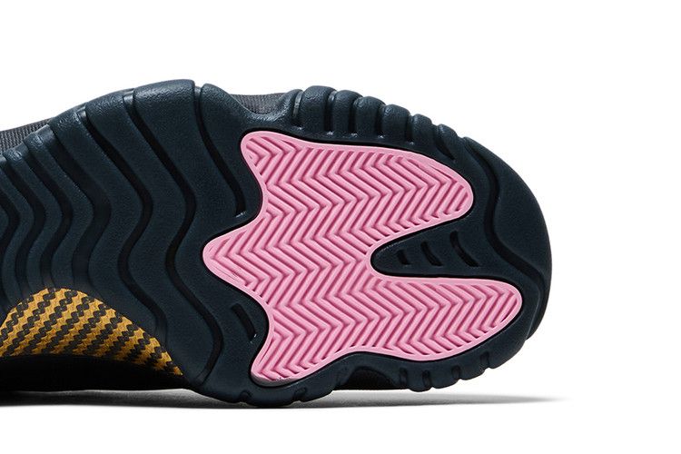 Air Jordan 11 Retro 'Mojave'