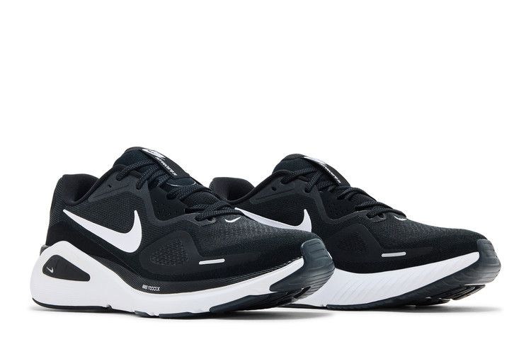 Nike Structure 26 'Black White'