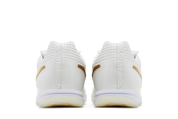 Ronaldinho x Nike Tiempo Legend 'Touch of Gold'