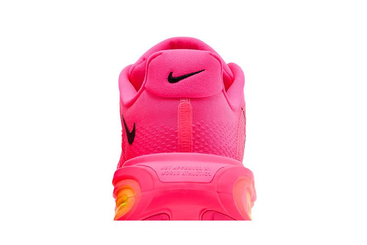 Nike Wmns Vomero Premium 'Hyper Pink'