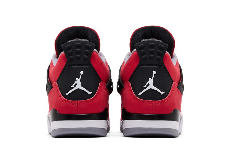 Air Jordan 4 Retro 'Toro Bravo' 2026