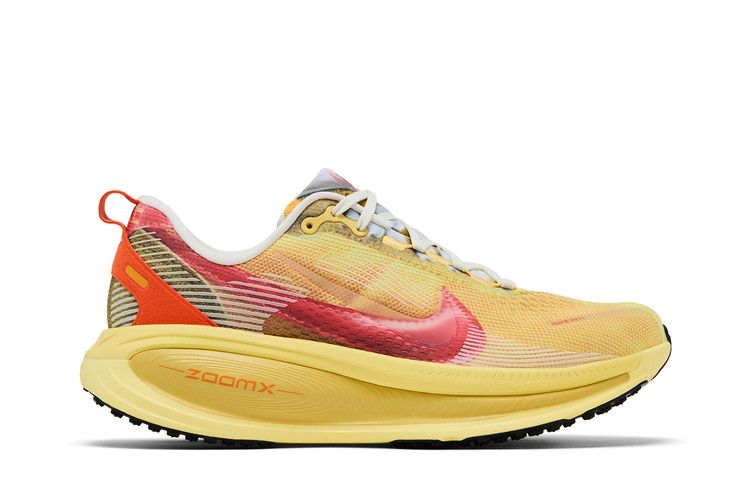 Nike Vomero 18 'International Running Pack'