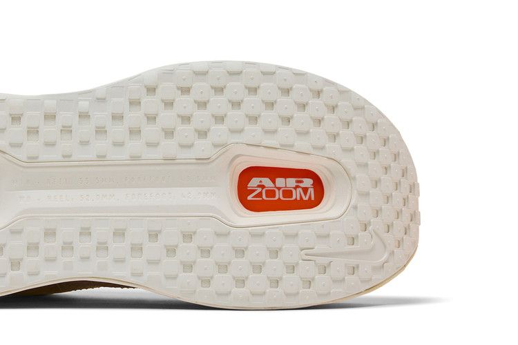 Nike Vomero Premium 'Sail Total Orange'