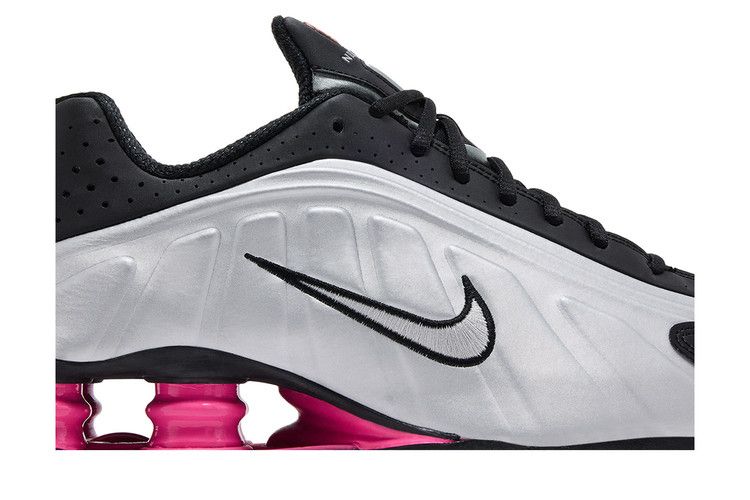 Nike Wmns Shox R4 'Black Metallic Silver Pinksicle'