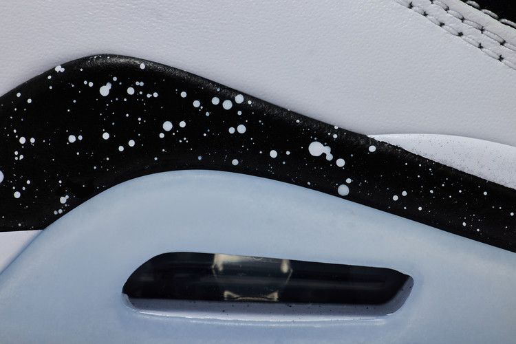 Air Jordan 6 Retro 'Oreo' 2026