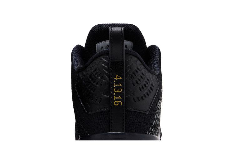 Nike Kobe 11 Elite Low Protro 'Fade To Black' 2026