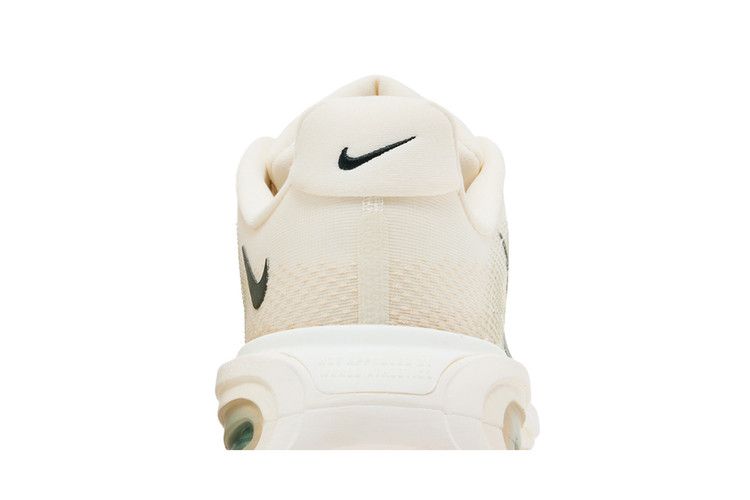 Nike Vomero Premium 'Pale Ivory Sanddrift Jade Horizon'