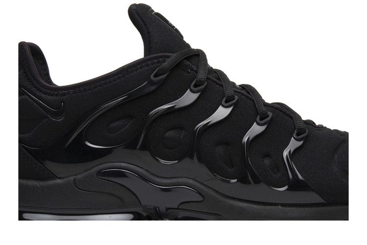 Nike Air VaporMax Plus 'Triple Black'