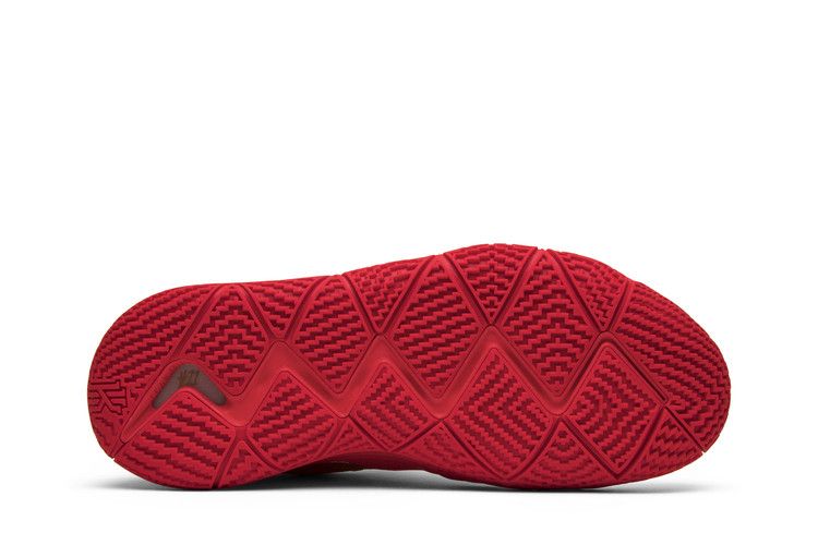 Nike Kyrie 4 'Red Carpet'