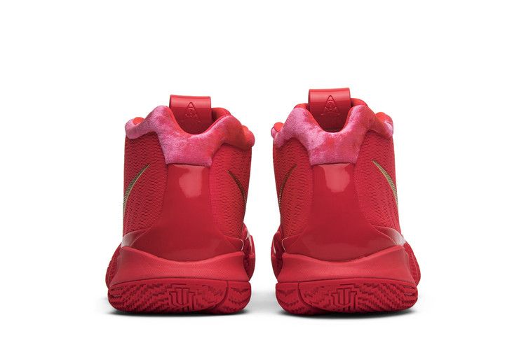 Nike Kyrie 4 'Red Carpet'