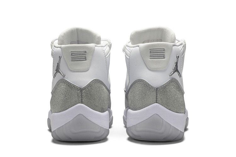 Wmns Air Jordan 11 Retro 'Vast Grey'