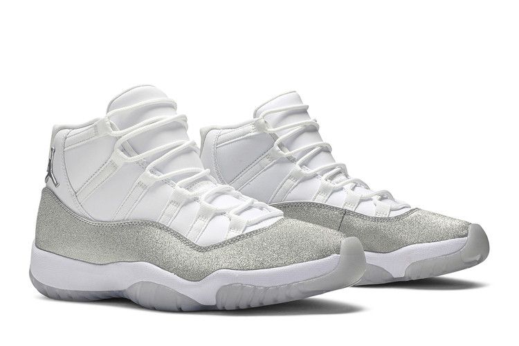 Wmns Air Jordan 11 Retro 'Vast Grey'