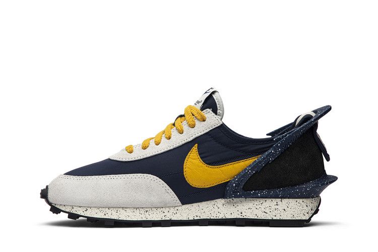 Undercover x Nike Wmns Daybreak — Obsidian/Gold Dart/Sail
