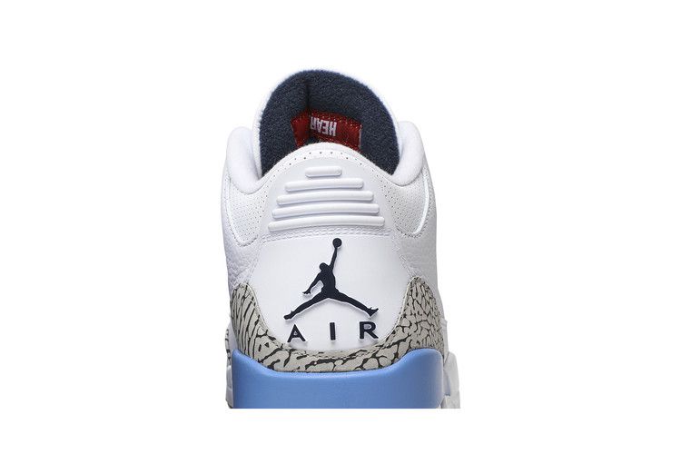 Air Jordan 3 Retro 'UNC'
