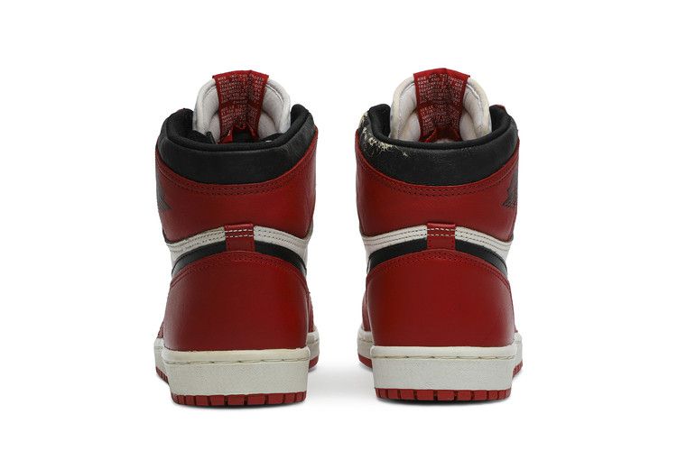 Air Jordan 1 High 'Chicago' 1985