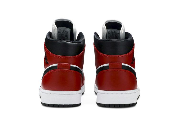 Air Jordan 1 Mid 'Chicago Black Toe'